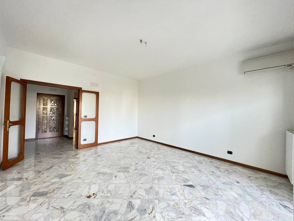 ufficio in affitto a Bari in zona Murat