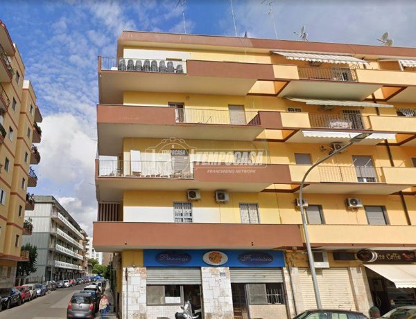 negozio in affitto a Bari in zona Poggiofranco