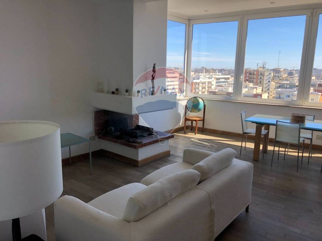 appartamento in affitto a Bari in zona Picone