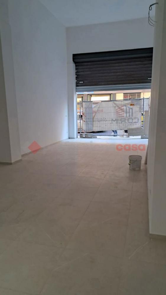 locale commerciale in affitto a Bari in zona Picone