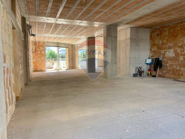 negozio in affitto a Bari in zona Poggiofranco