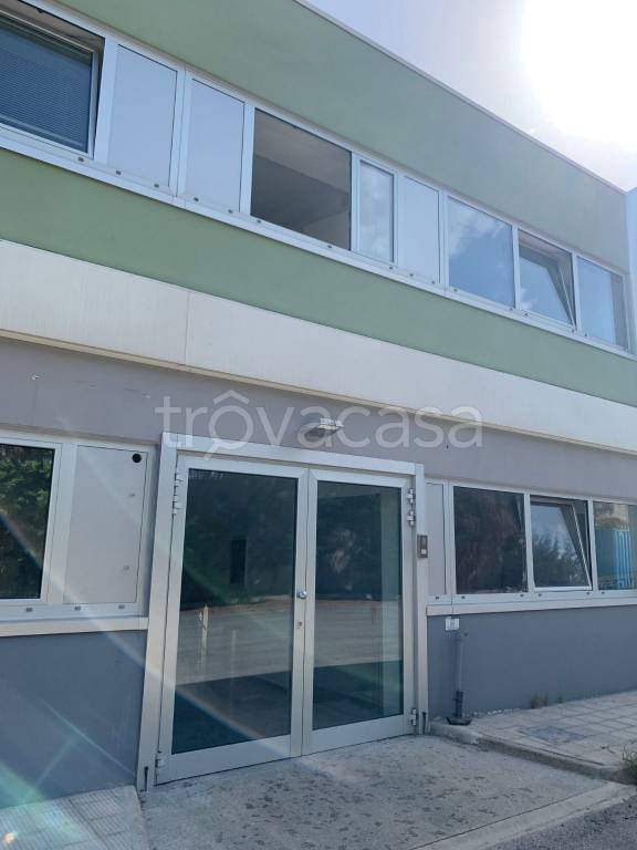 ufficio in affitto a Bari in zona Stanic