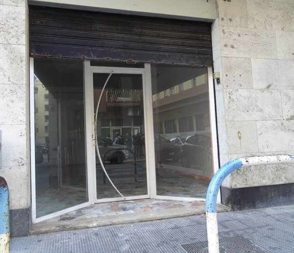 negozio in affitto a Bari in zona Murat