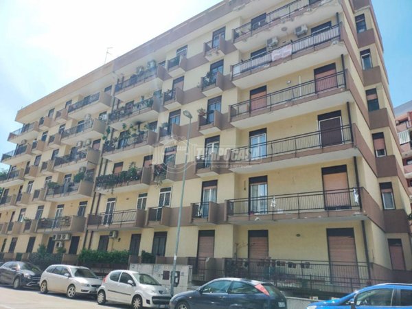 negozio in affitto a Bari in zona Poggiofranco