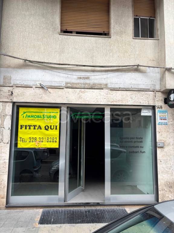 negozio in affitto a Bari in zona Libertà