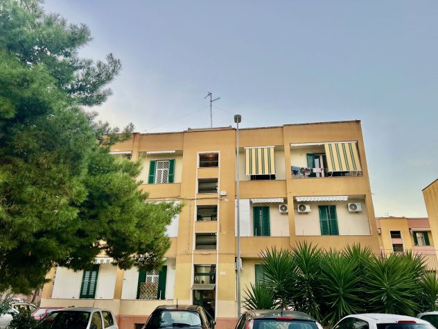 trivano in affitto a Bari in zona Picone