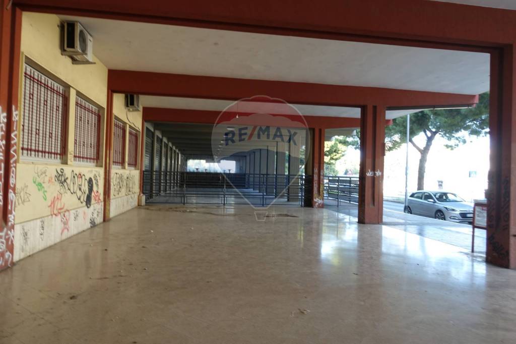 ufficio in affitto a Bari in zona Poggiofranco