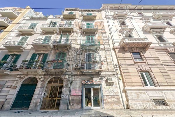 locale commerciale in affitto a Bari in zona Murat
