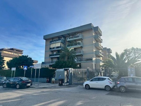 appartamento in affitto a Bari in zona Picone