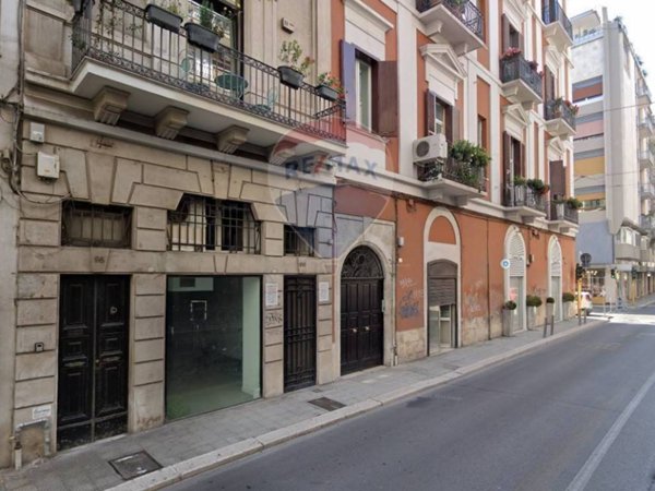 locale commerciale in affitto a Bari in zona Murat