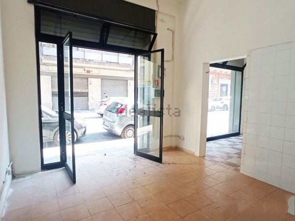 locale commerciale in affitto a Bari in zona Libertà