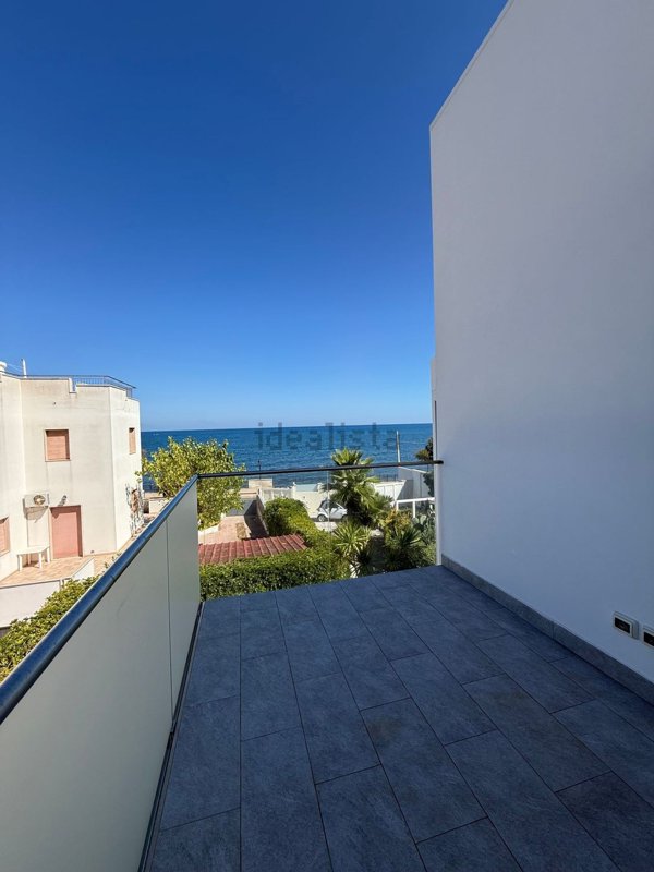 appartamento in affitto a Bari in zona Palese/Macchie