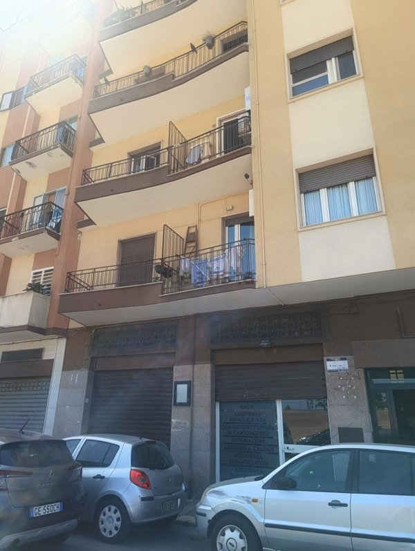 locale commerciale in affitto a Bari in zona Libertà