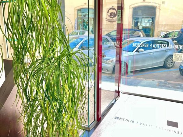 negozio in affitto a Bari in zona Murat