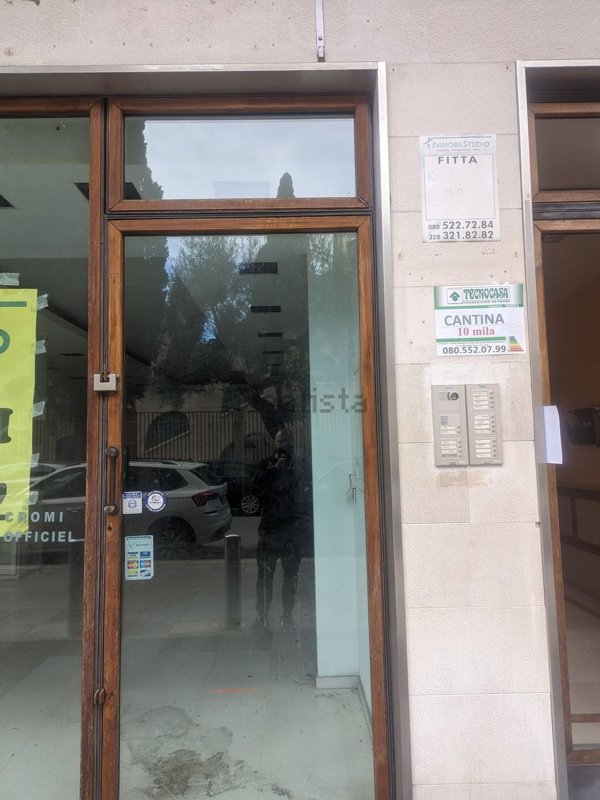 locale commerciale in affitto a Bari in zona Carrassi