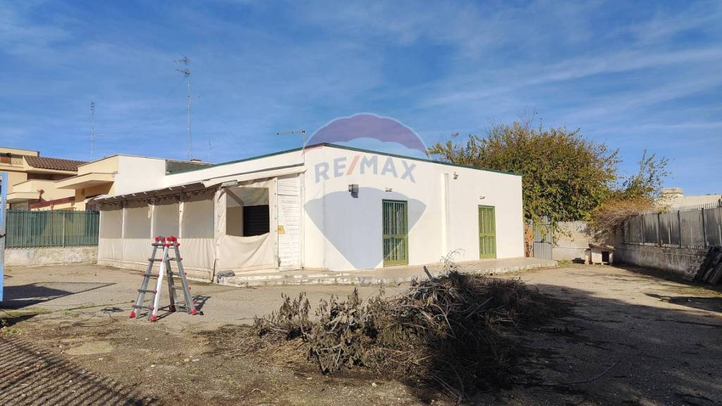 negozio in affitto a Bari