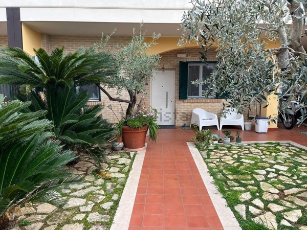 casa indipendente in affitto a Bari in zona Santo Spirito