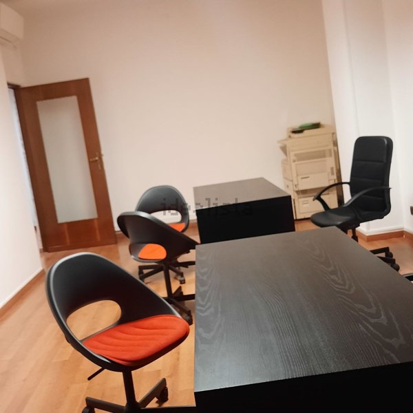 ufficio in affitto a Bari in zona Murat