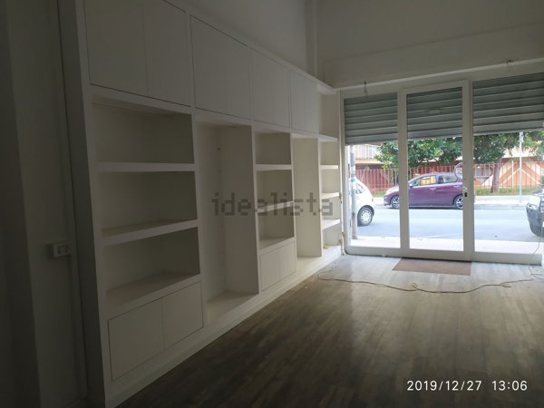 locale commerciale in affitto a Bari in zona Poggiofranco