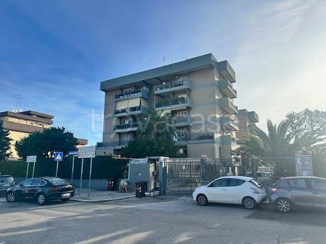 appartamento in affitto a Bari in zona Picone