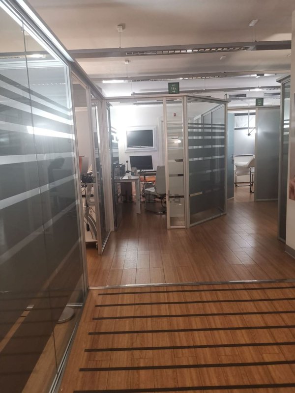 ufficio in affitto a Bari in zona Murat