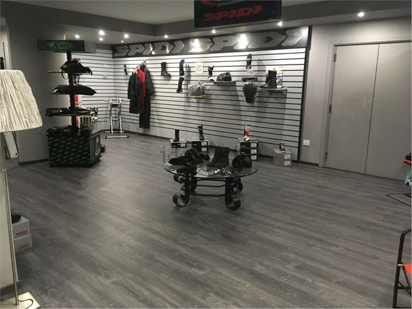 locale commerciale in affitto a Bari in zona Carrassi