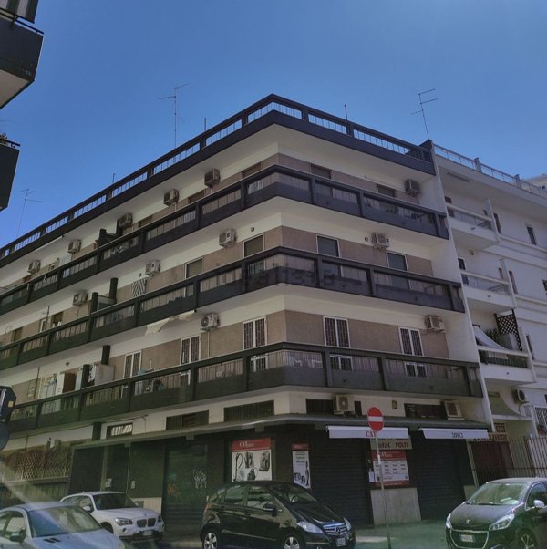 appartamento in affitto a Bari in zona Picone