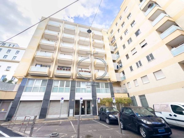 ufficio in affitto a Bari in zona Murat