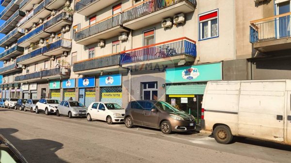 negozio in affitto a Bari in zona Libertà