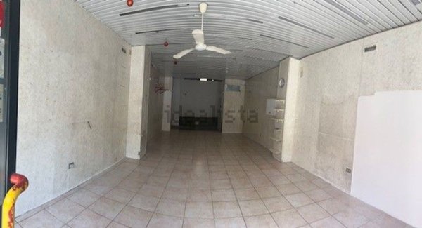 locale commerciale in affitto a Bari
