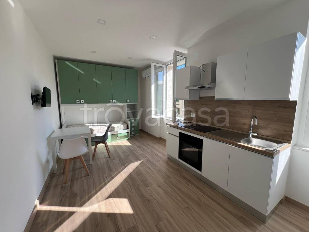 appartamento in affitto a Bari in zona Picone