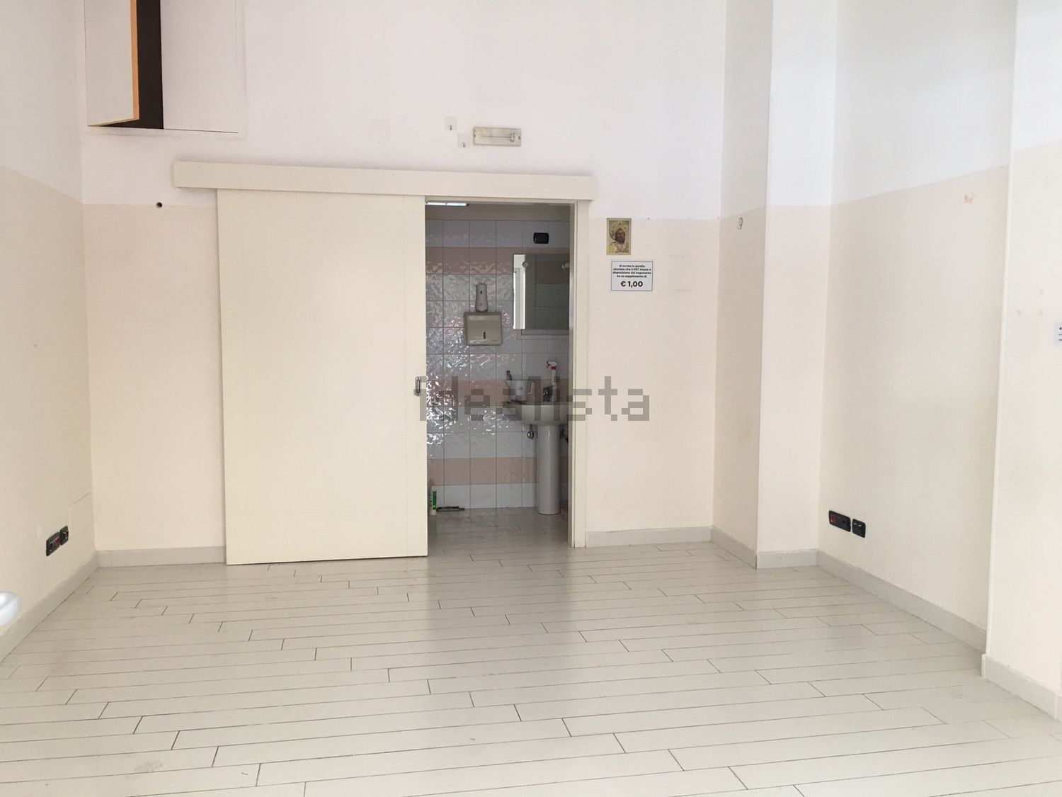 locale commerciale in affitto a Bari in zona Carrassi