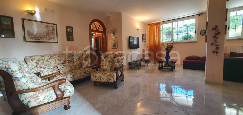 appartamento in affitto a Bari in zona Palese/Macchie