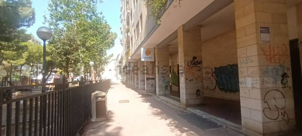 ufficio in affitto a Bari in zona Carrassi