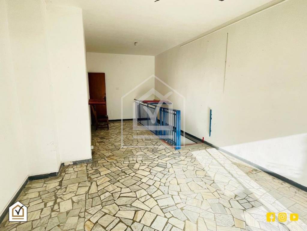 negozio in affitto a Bari in zona Poggiofranco