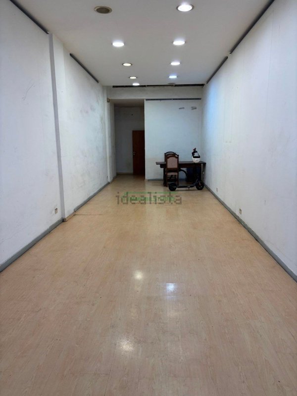 locale commerciale in affitto a Bari in zona Murat