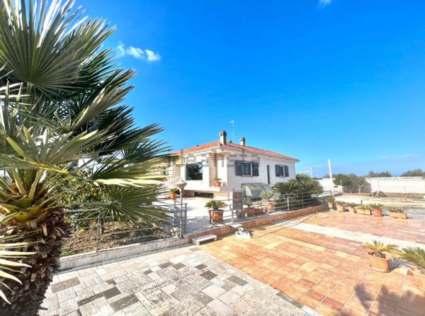 casa indipendente in affitto a Bari in zona Carbonara