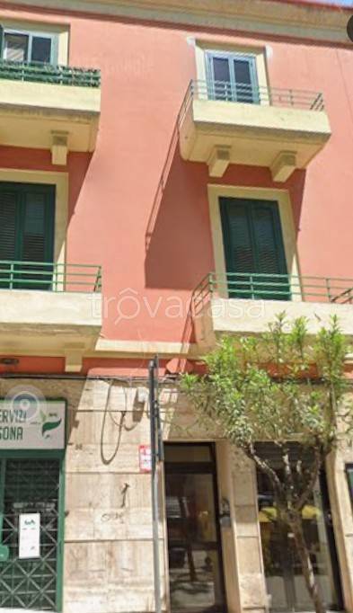 negozio in affitto a Bari in zona Madonnella