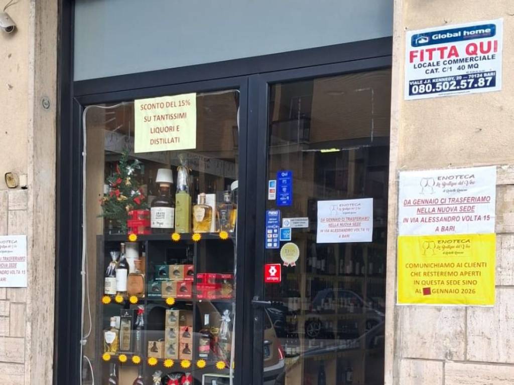 negozio in affitto a Bari in zona Poggiofranco