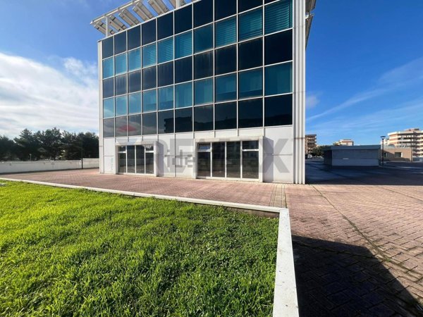 ufficio in affitto a Bari in zona Japigia