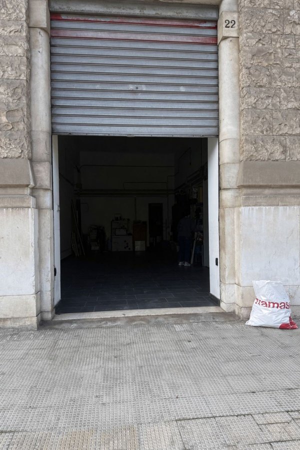 locale commerciale in affitto a Bari in zona Murat