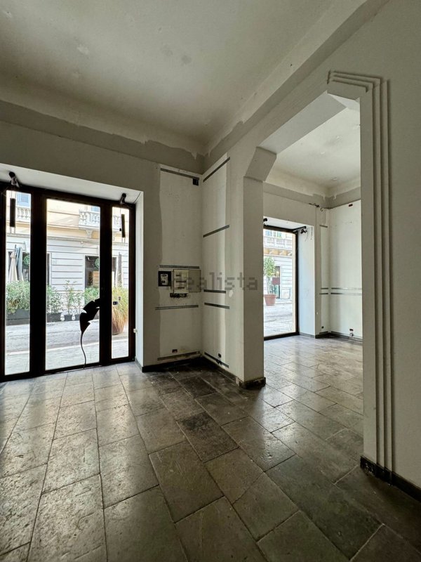 locale commerciale in affitto a Bari in zona Città Vecchia