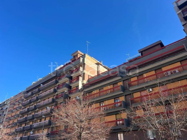 negozio in affitto a Bari in zona Libertà