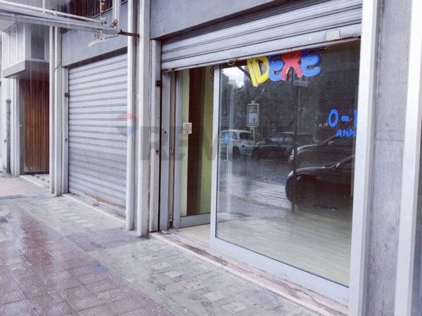 negozio in affitto a Bari in zona Libertà