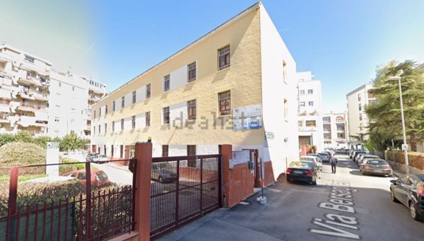 ufficio in affitto a Bari in zona Palese/Macchie