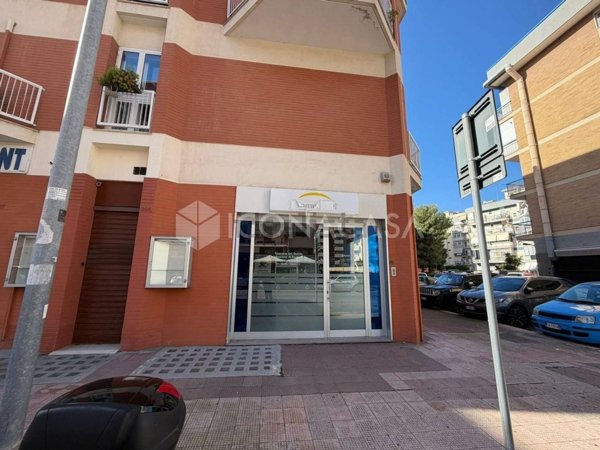 locale commerciale in affitto a Bari in zona San Pasquale