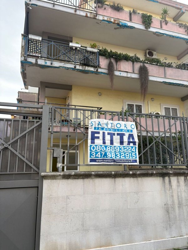 locale commerciale in affitto a Bari in zona Ceglie del Campo