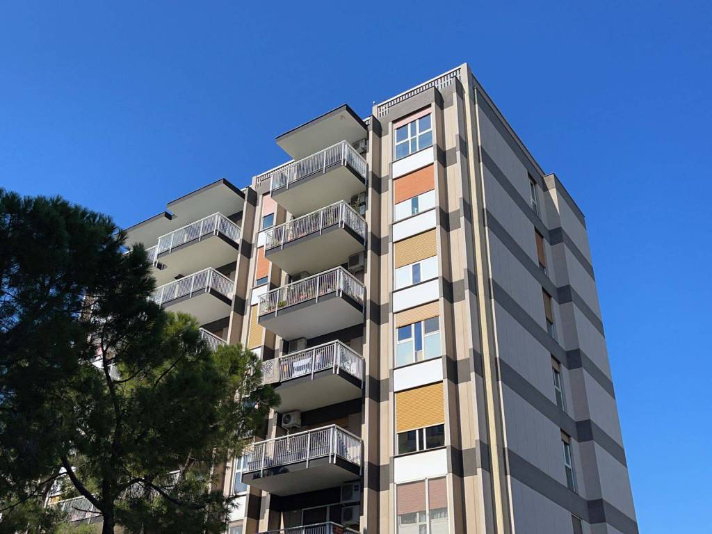appartamento in affitto a Bari in zona Picone