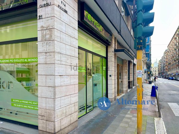 locale commerciale in affitto a Bari in zona Murat