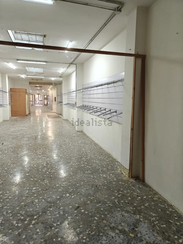 locale commerciale in affitto a Bari in zona San Pasquale